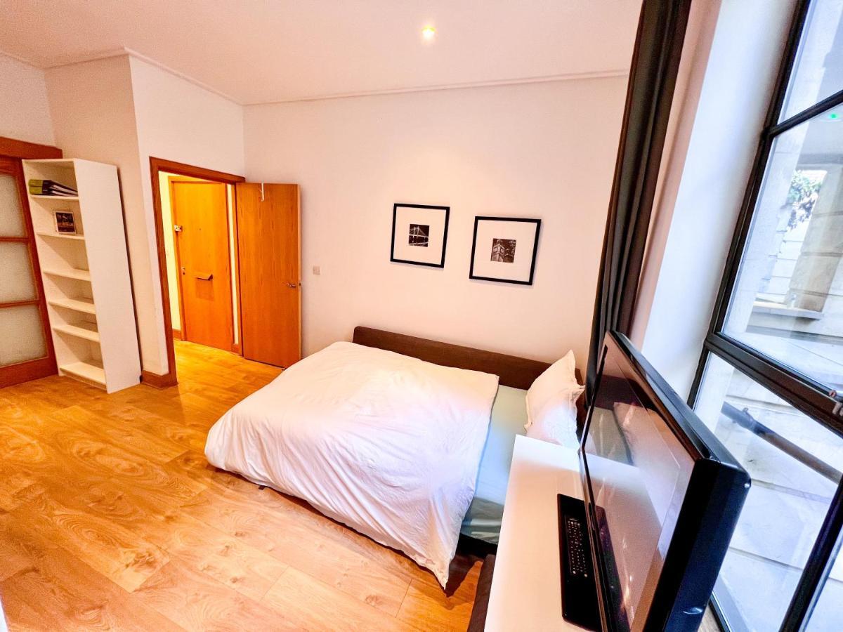 Superior Entire Apartment Between St Pauls Cathedral And Covent Garden Londra Esterno foto