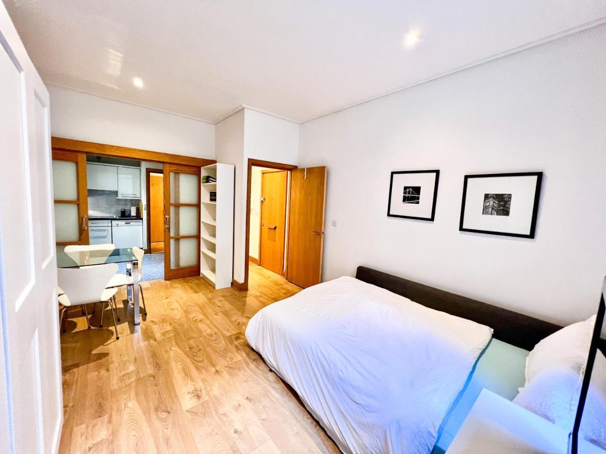 Superior Entire Apartment Between St Pauls Cathedral And Covent Garden Londra Esterno foto