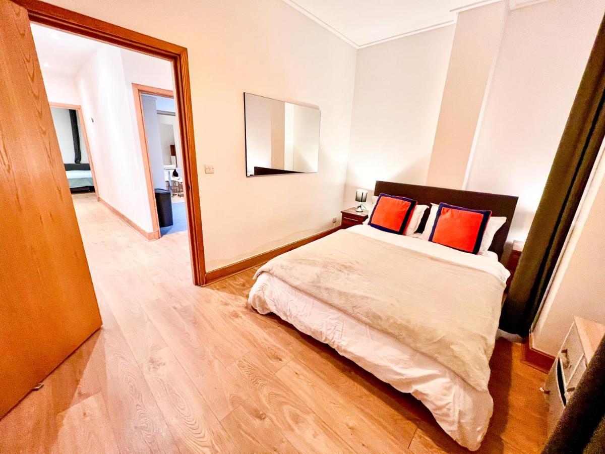Superior Entire Apartment Between St Pauls Cathedral And Covent Garden Londra Esterno foto