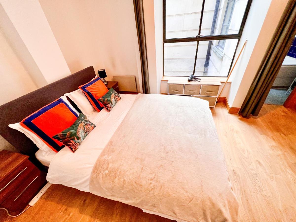 Superior Entire Apartment Between St Pauls Cathedral And Covent Garden Londra Esterno foto