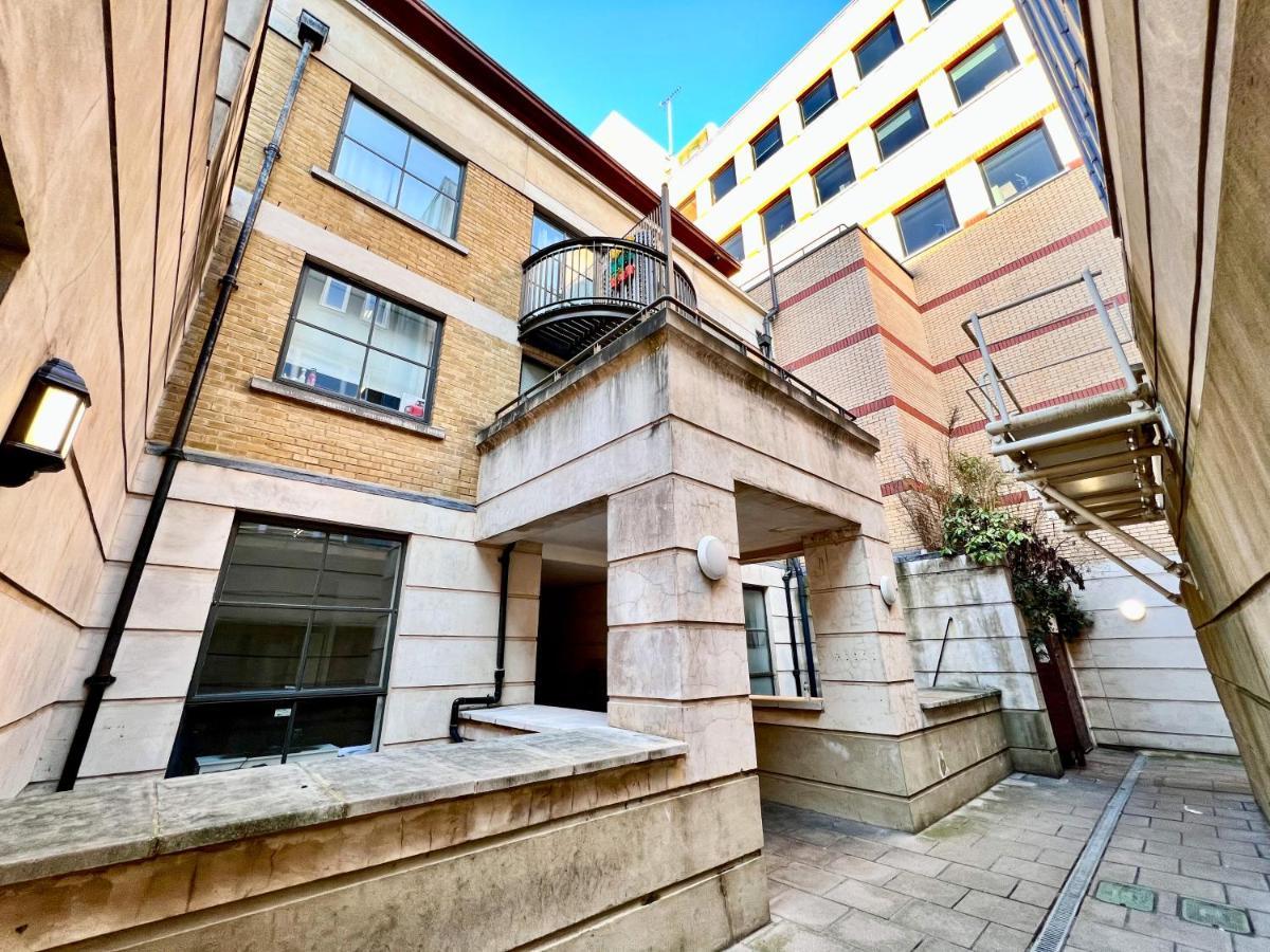 Superior Entire Apartment Between St Pauls Cathedral And Covent Garden Londra Esterno foto