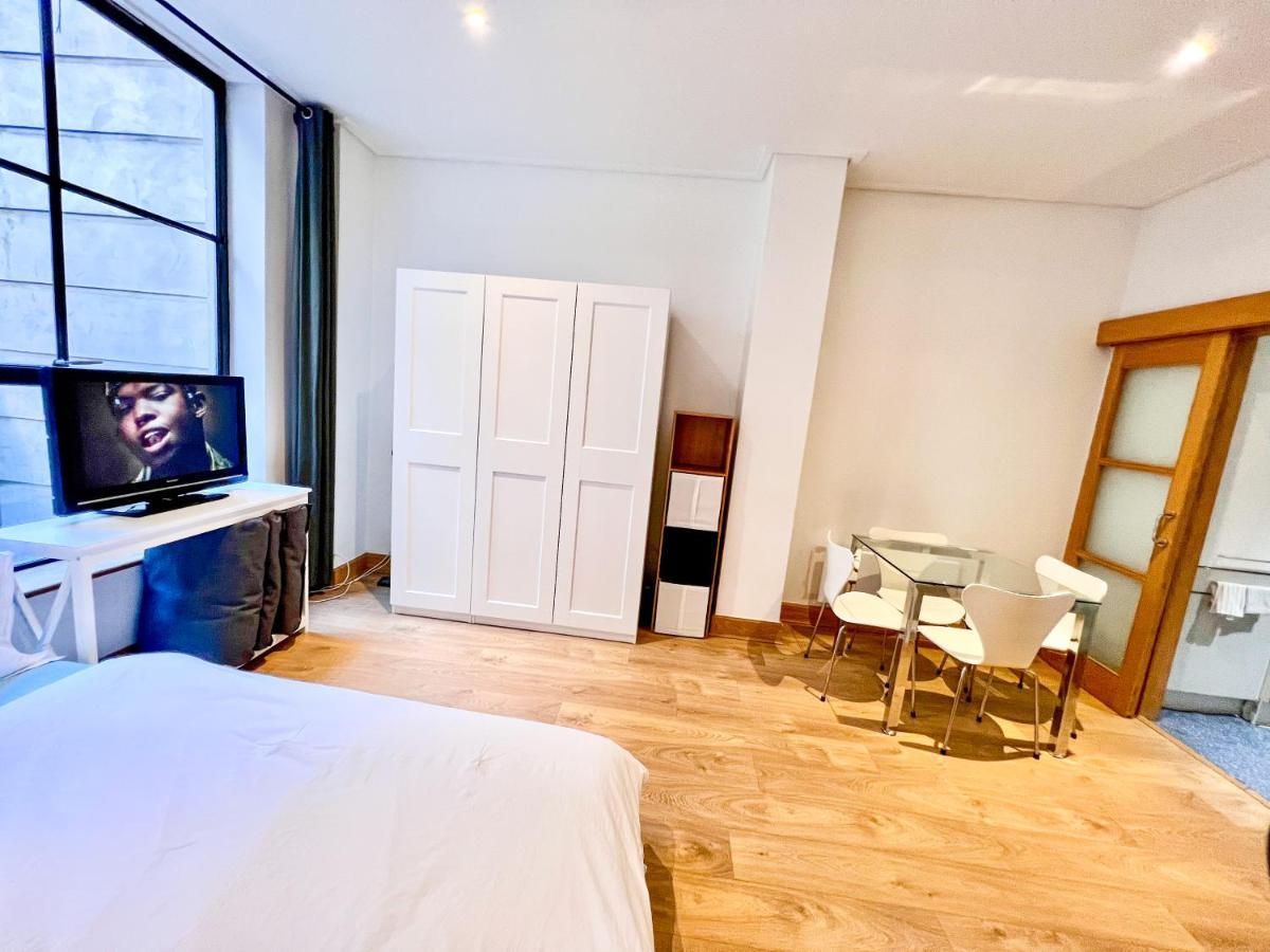 Superior Entire Apartment Between St Pauls Cathedral And Covent Garden Londra Esterno foto