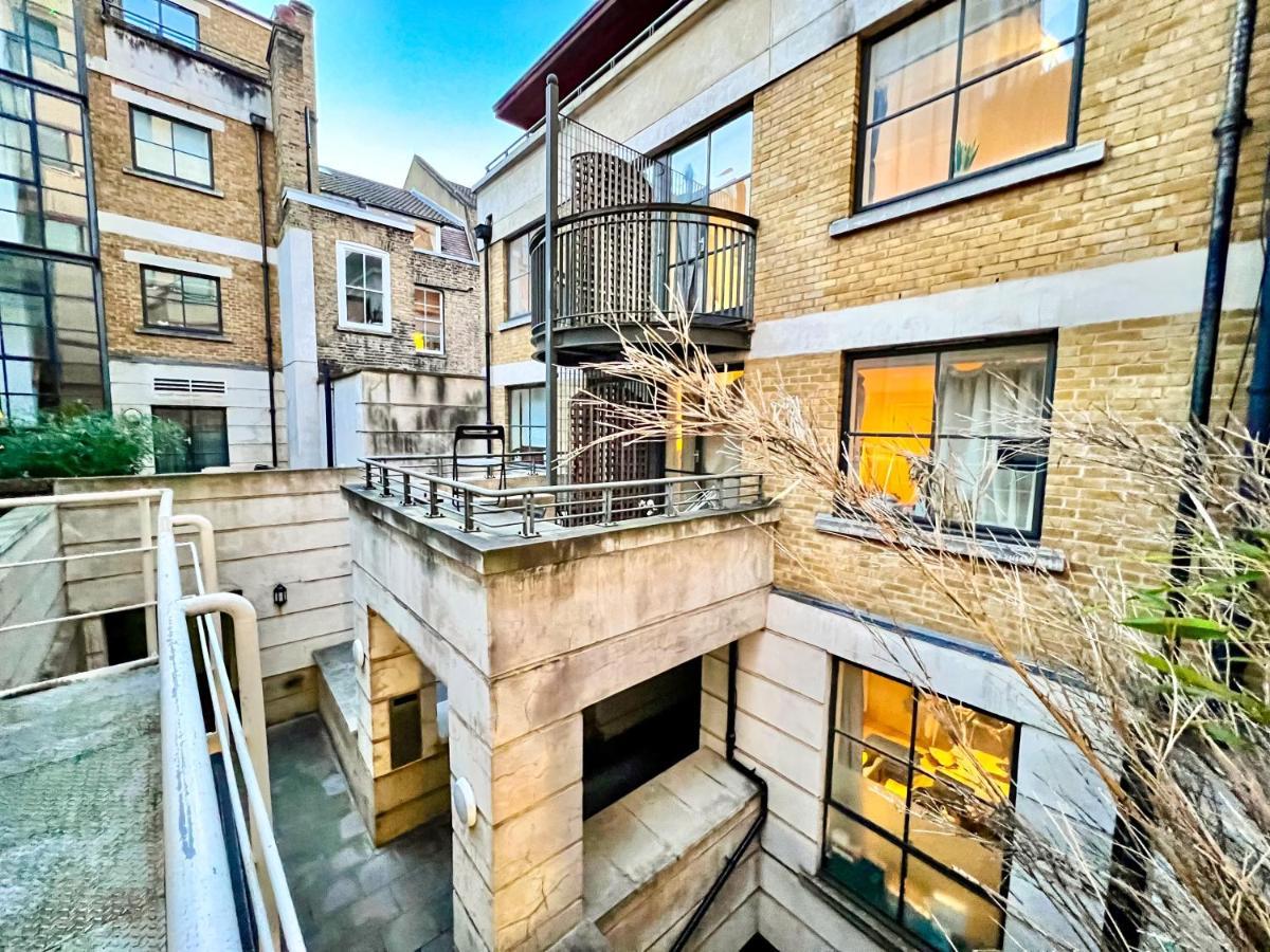 Superior Entire Apartment Between St Pauls Cathedral And Covent Garden Londra Esterno foto